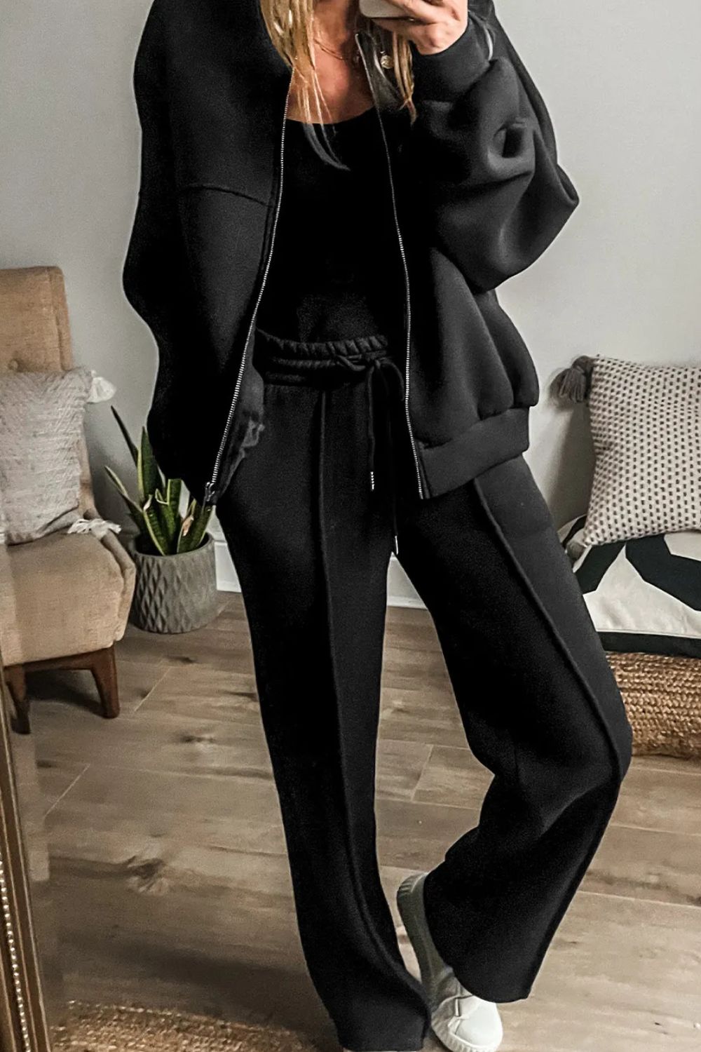 Marta | Long-sleeved top and zip-up trousers set