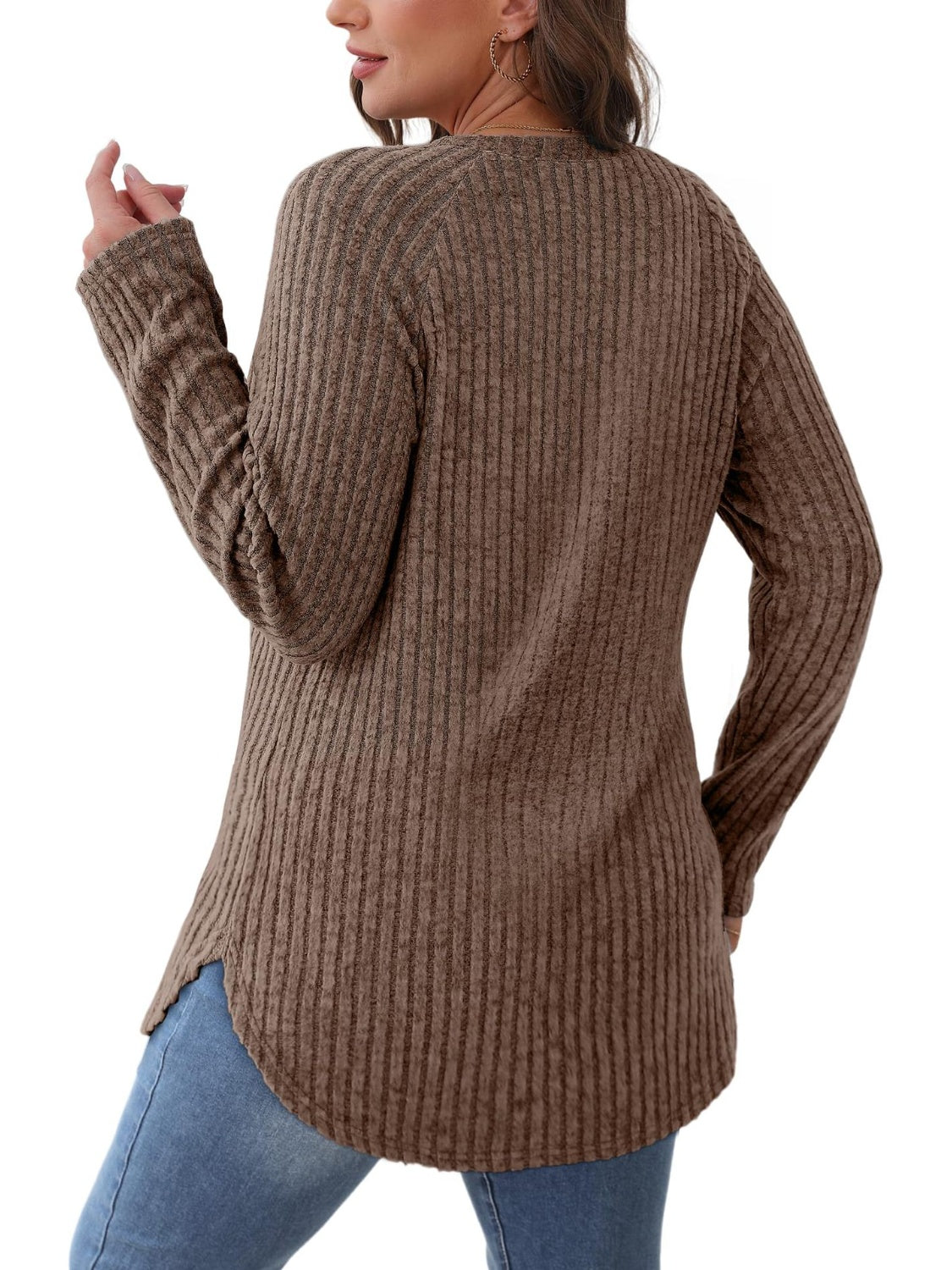 Lucrezia | T-shirt with a crew neck and raglan sleeves