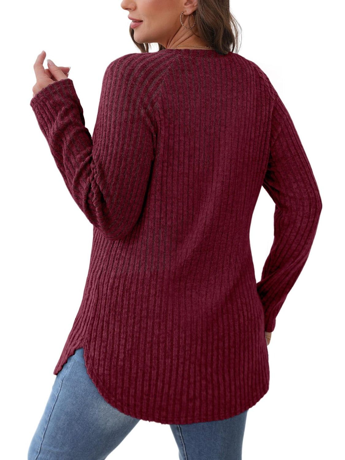 Lucrezia | T-shirt with a crew neck and raglan sleeves