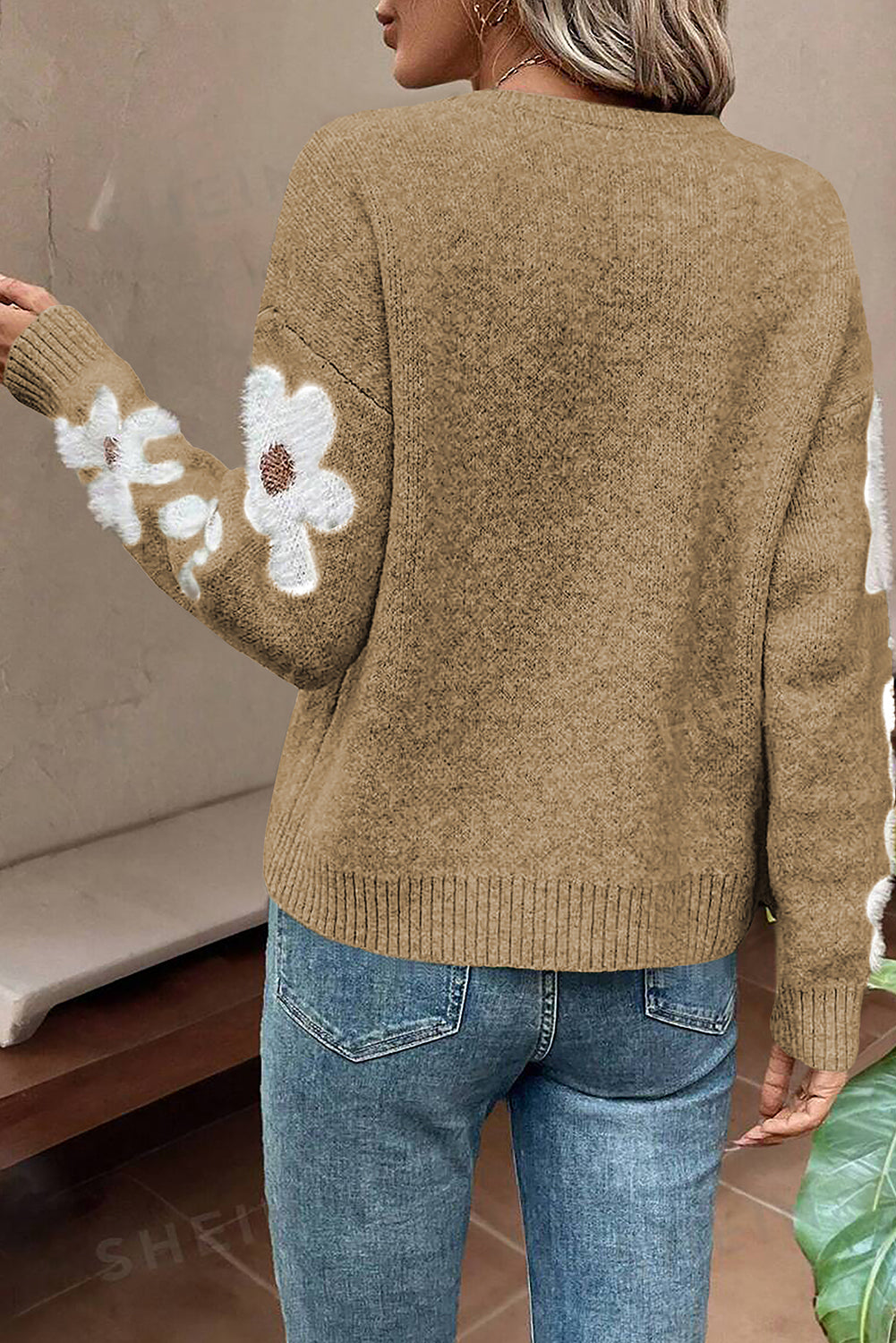 Diana | Classic and elegant winter sweater