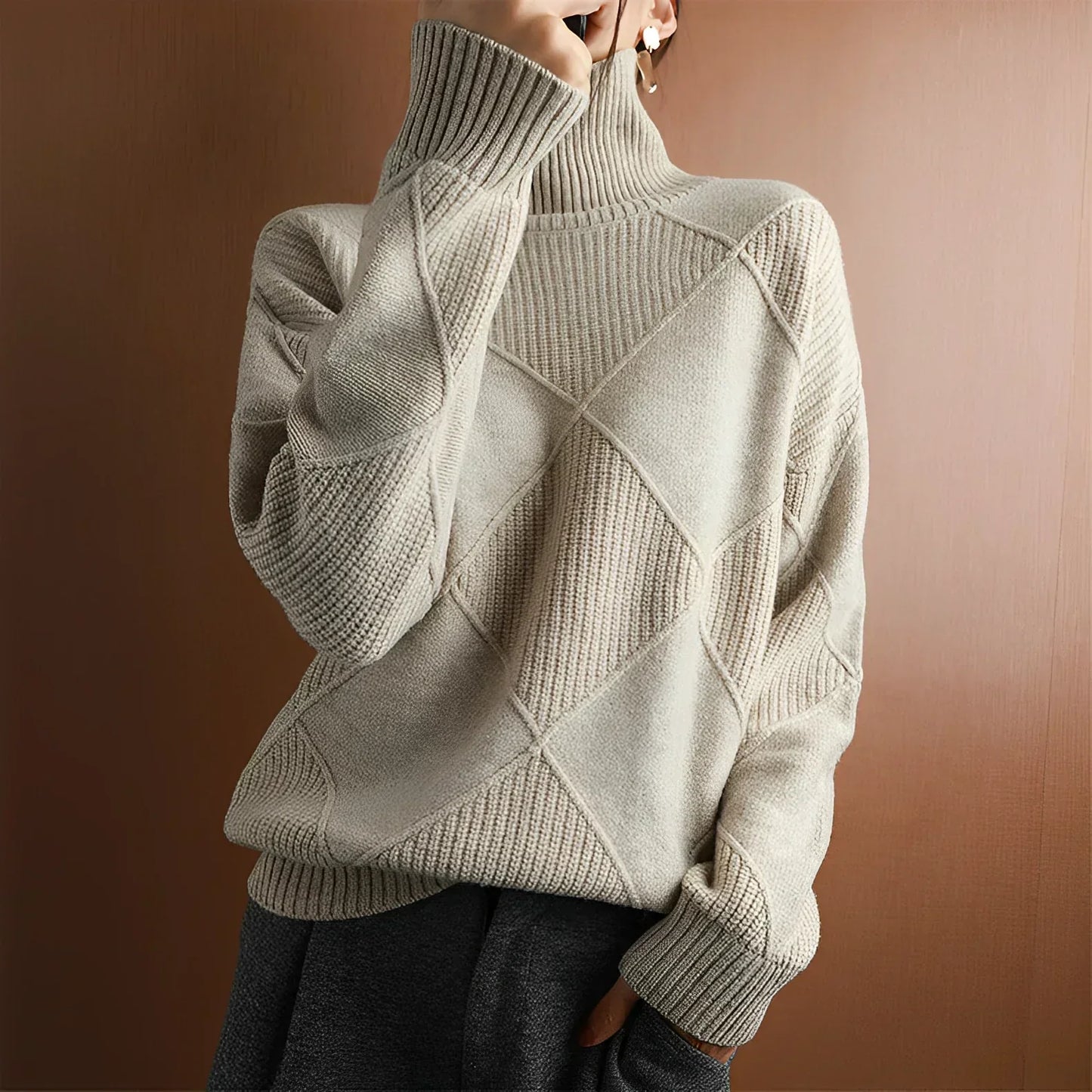 Oriana | Structured turtleneck sweater