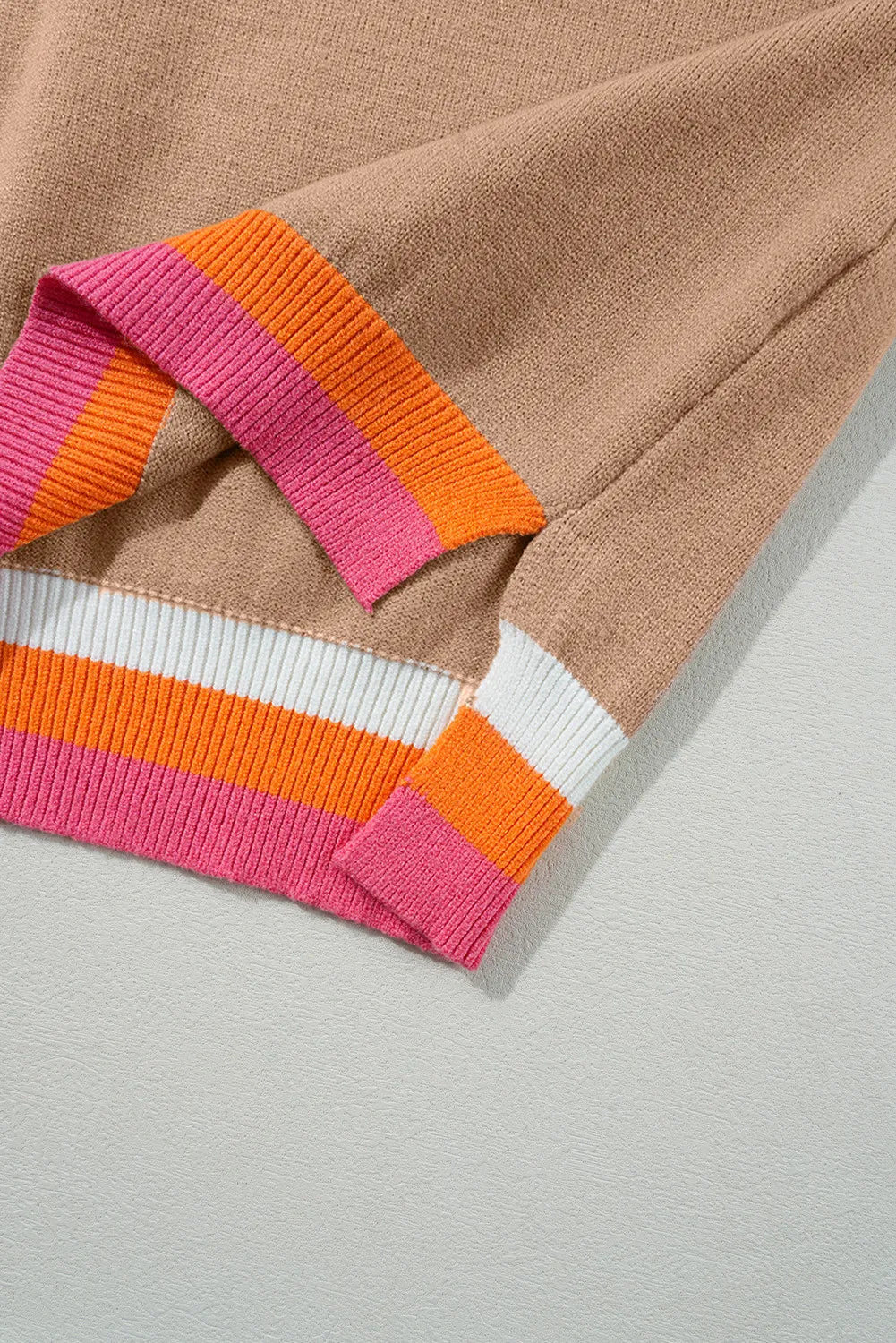 Mareike | Contrasting long-sleeved sweater with a crew neck