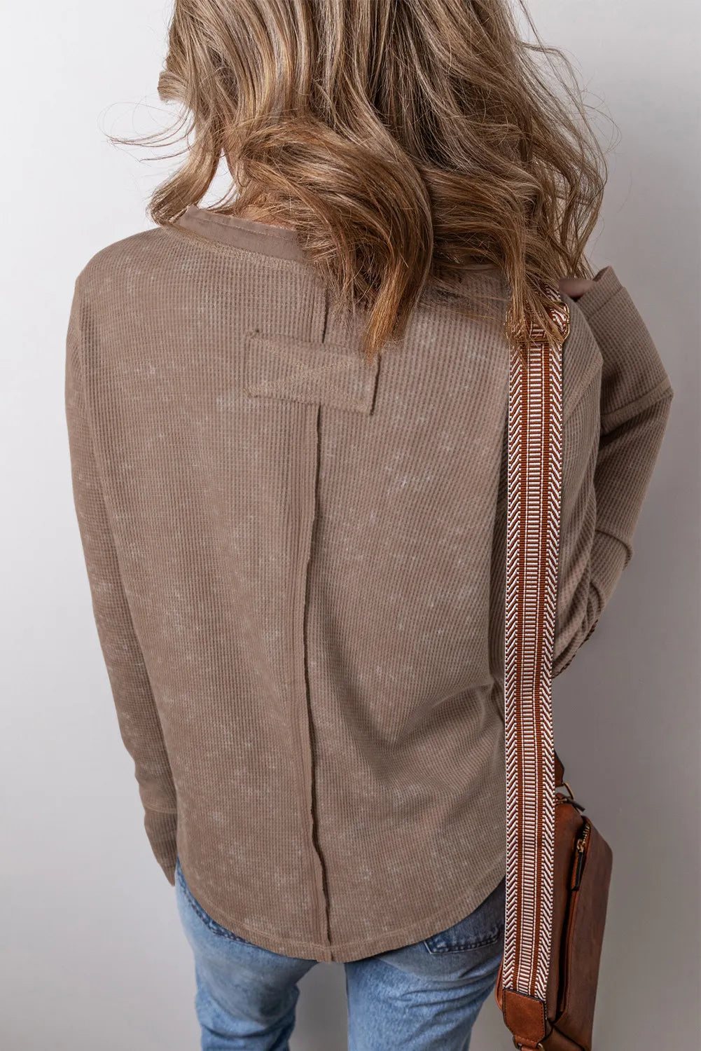 Margot | Notched long sleeve top