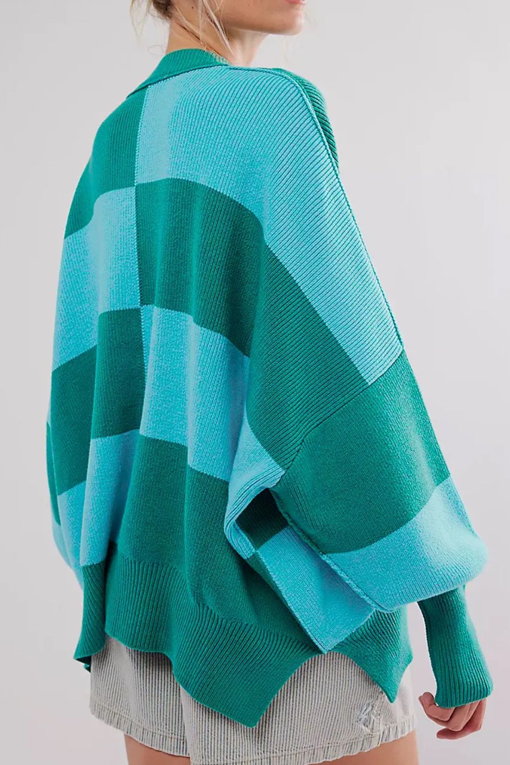 Bruna | Color block sweater with a crew neck and long sleeves
