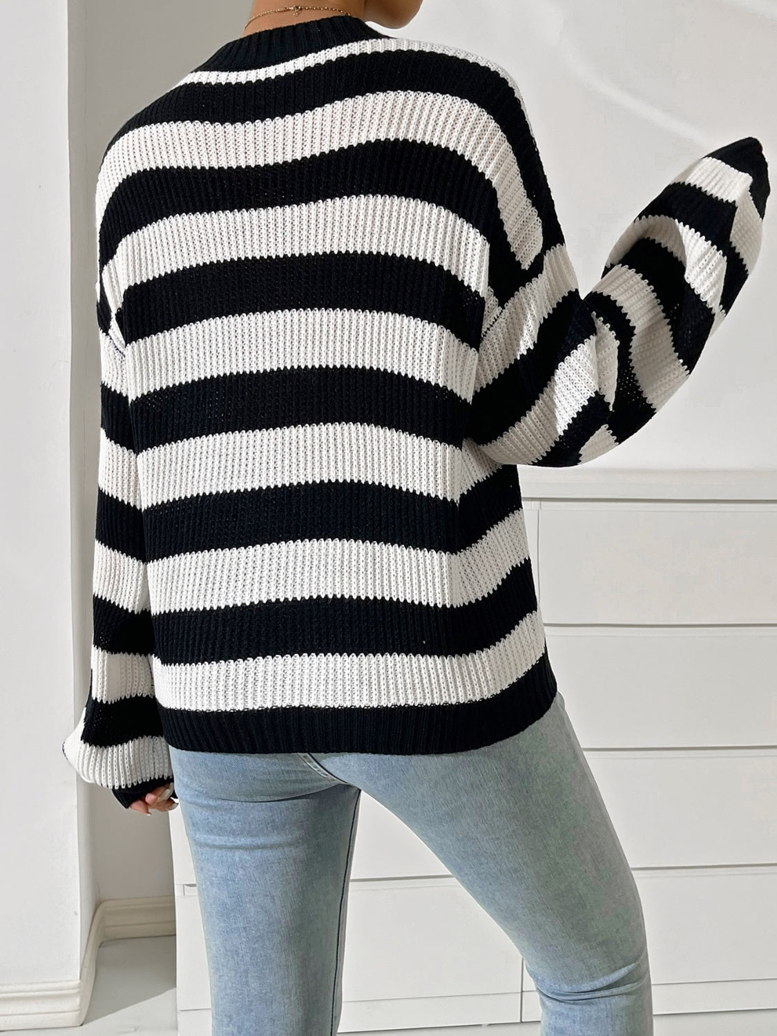 Paula| Modern and fashionable winter sweater