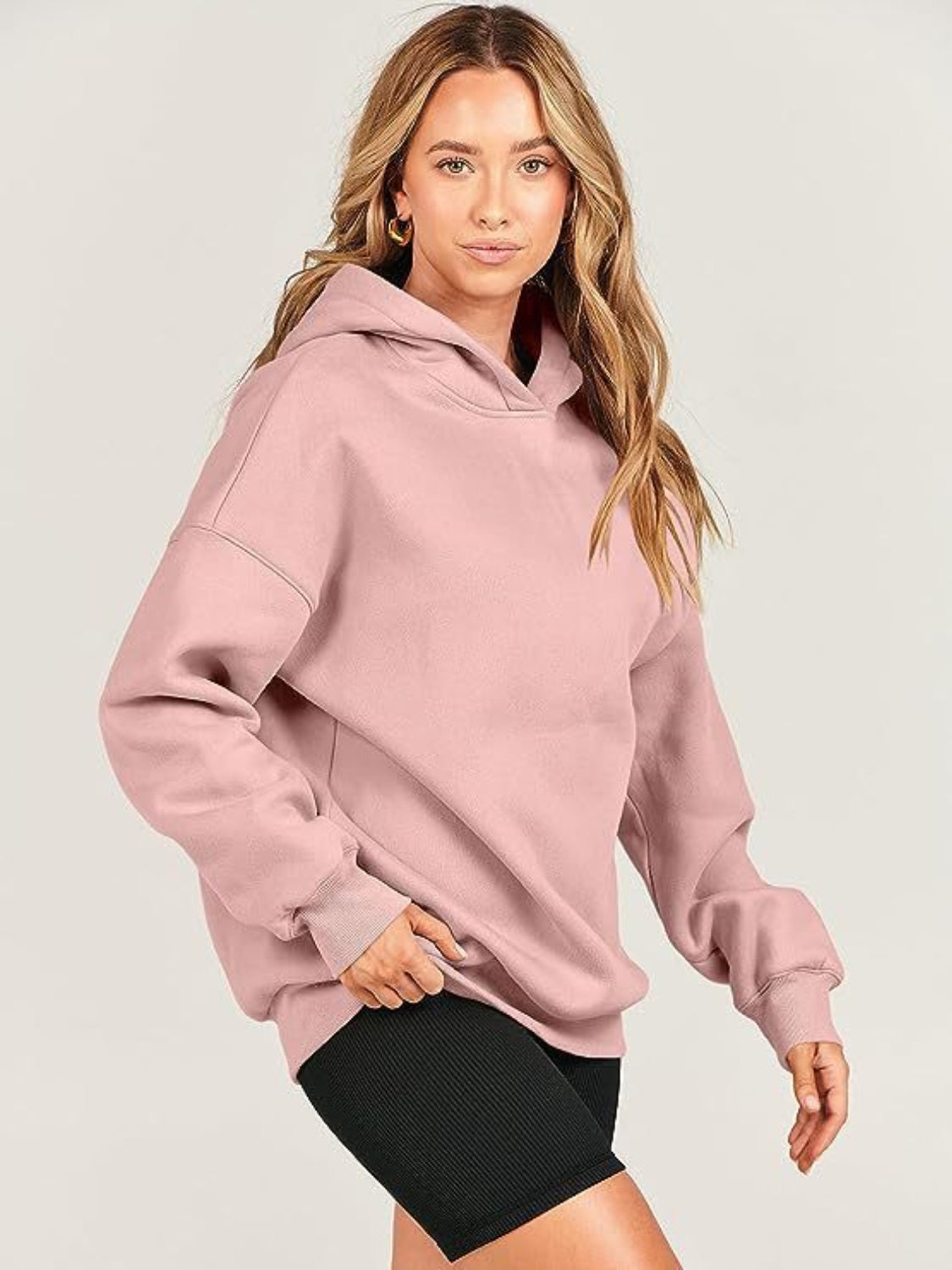 Melanie | Long-sleeved hoodie with dropped shoulders