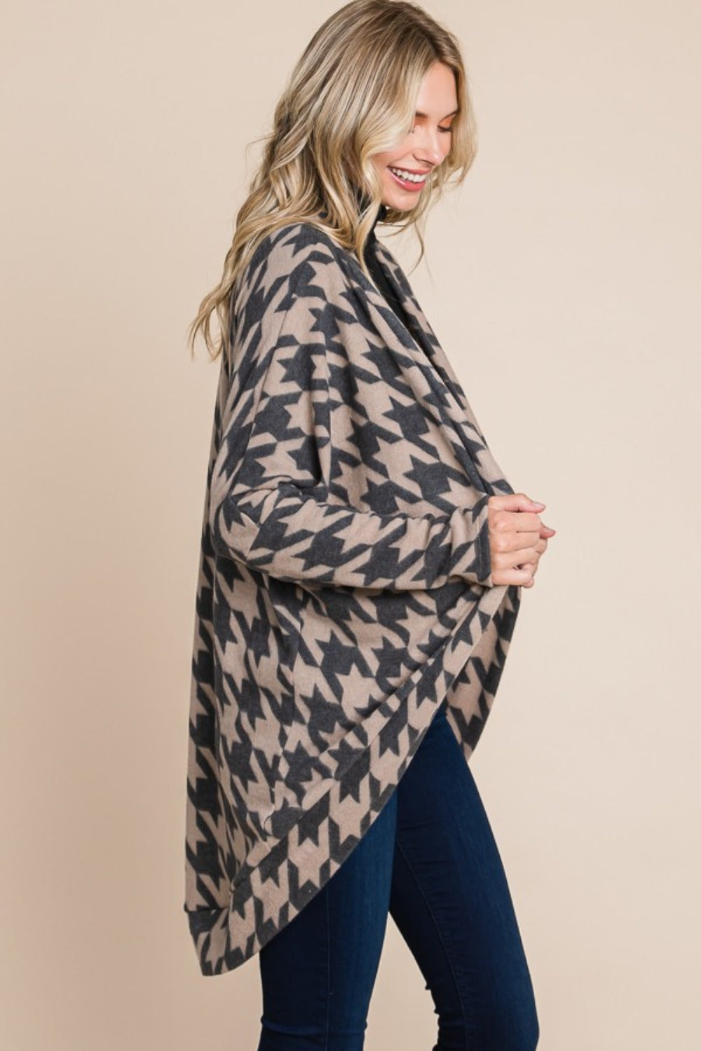 Mariana | Open front houndstooth cardigan in cocoon knit