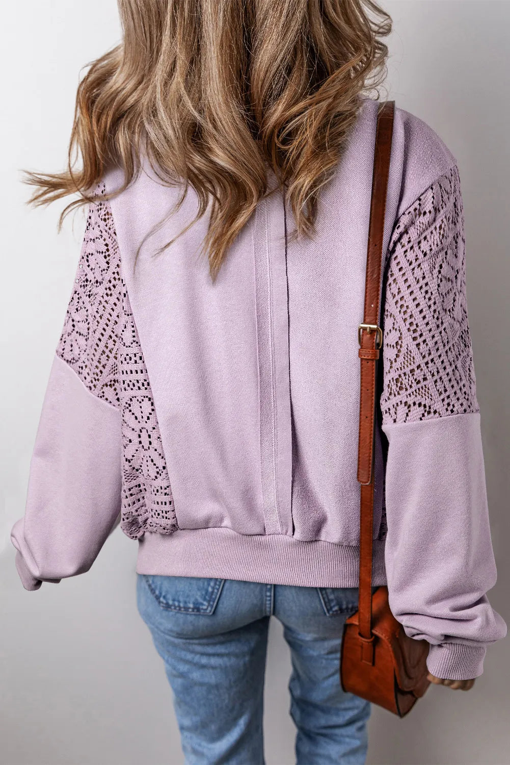 Wendy | Long-sleeved sweatshirt with an openwork crew neck