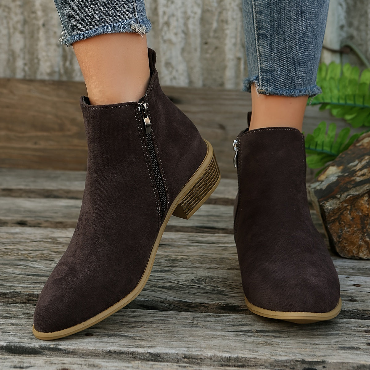 Katherine | Supportive and modern orthopedic boots.