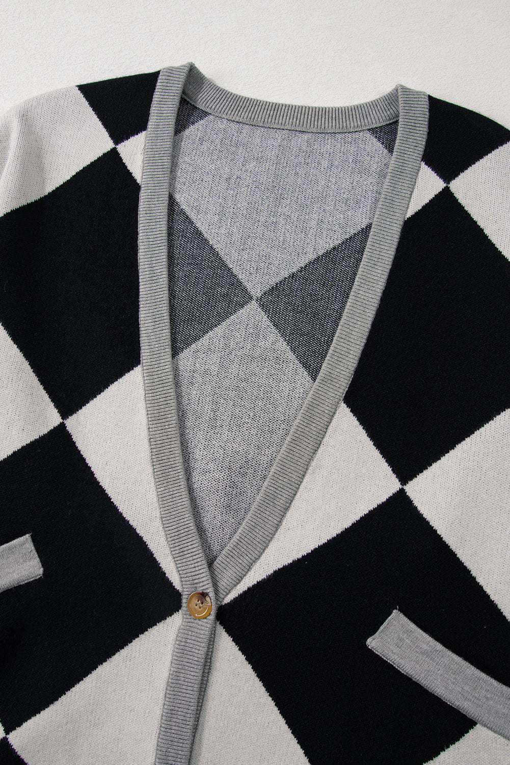 Monica| Casual and fashionable winter cardigan