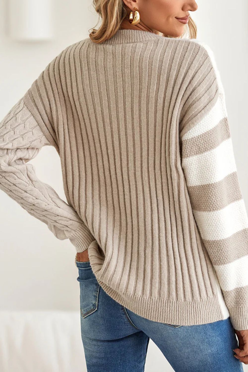 Liliana | Color block crew neck cable knit sweater