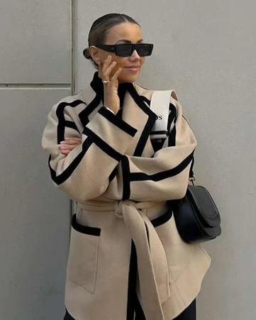 Laura | Stylish long sleeve thick jacket with belt