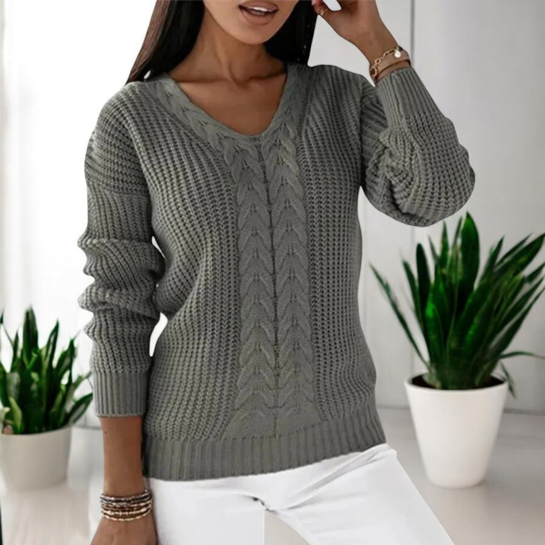 Abigail | Elegant cable knit sweater