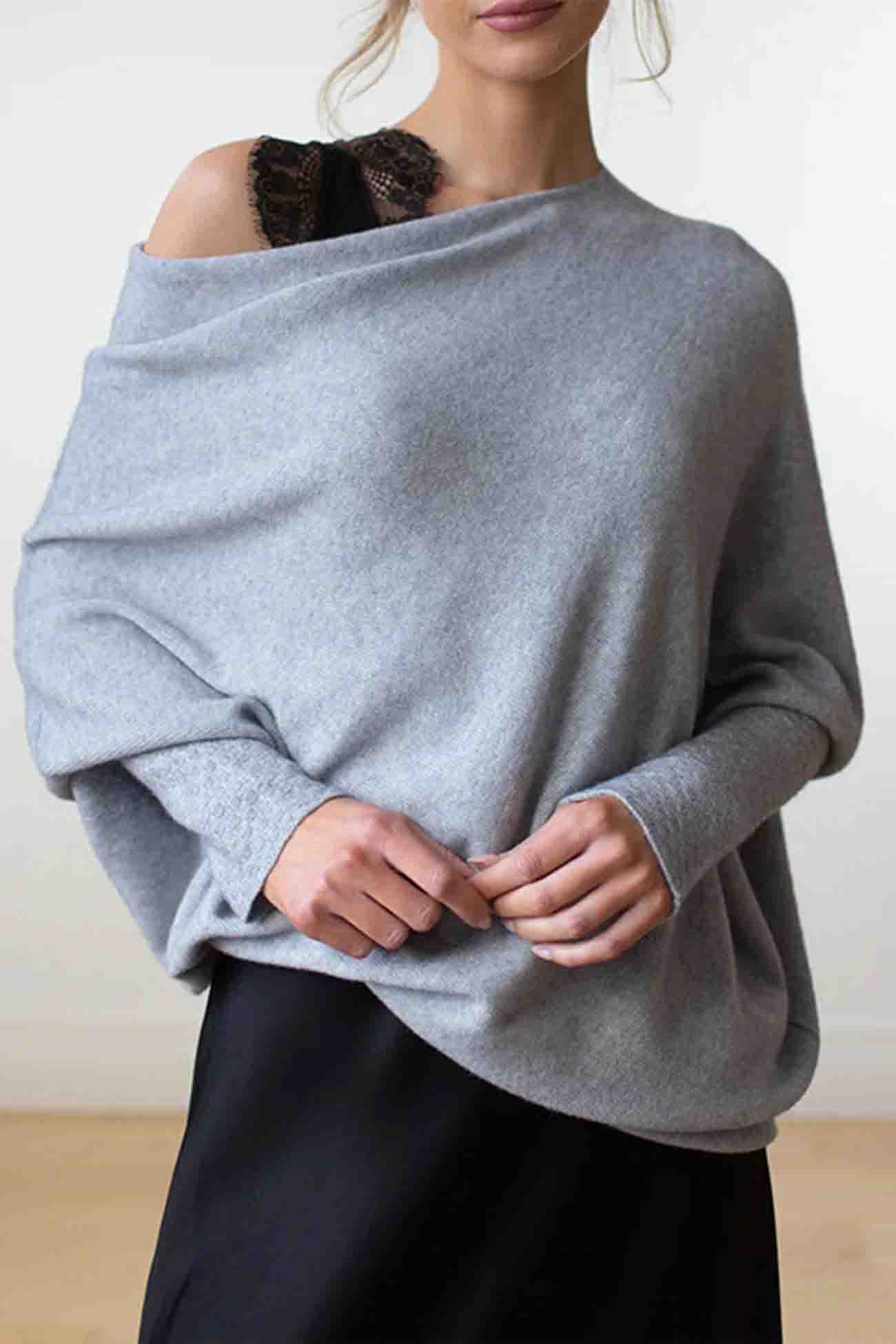 Paulina | Solid long-sleeved shirt with a crew neck