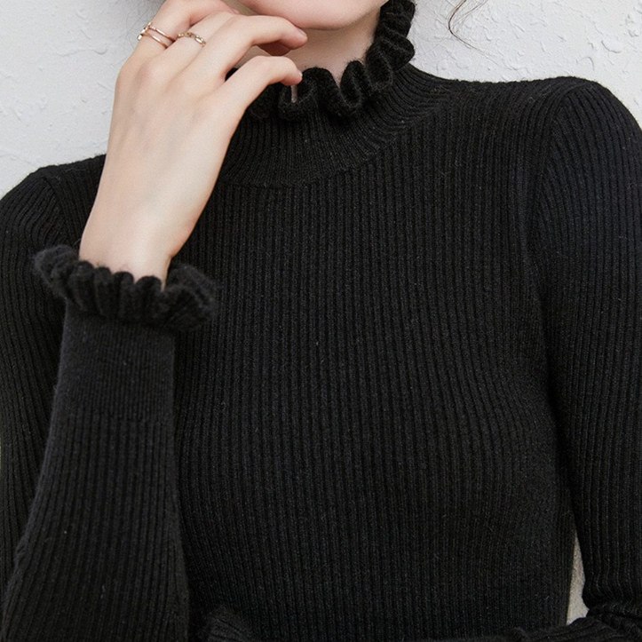 Mercedes | Casual and effortless winter sweater