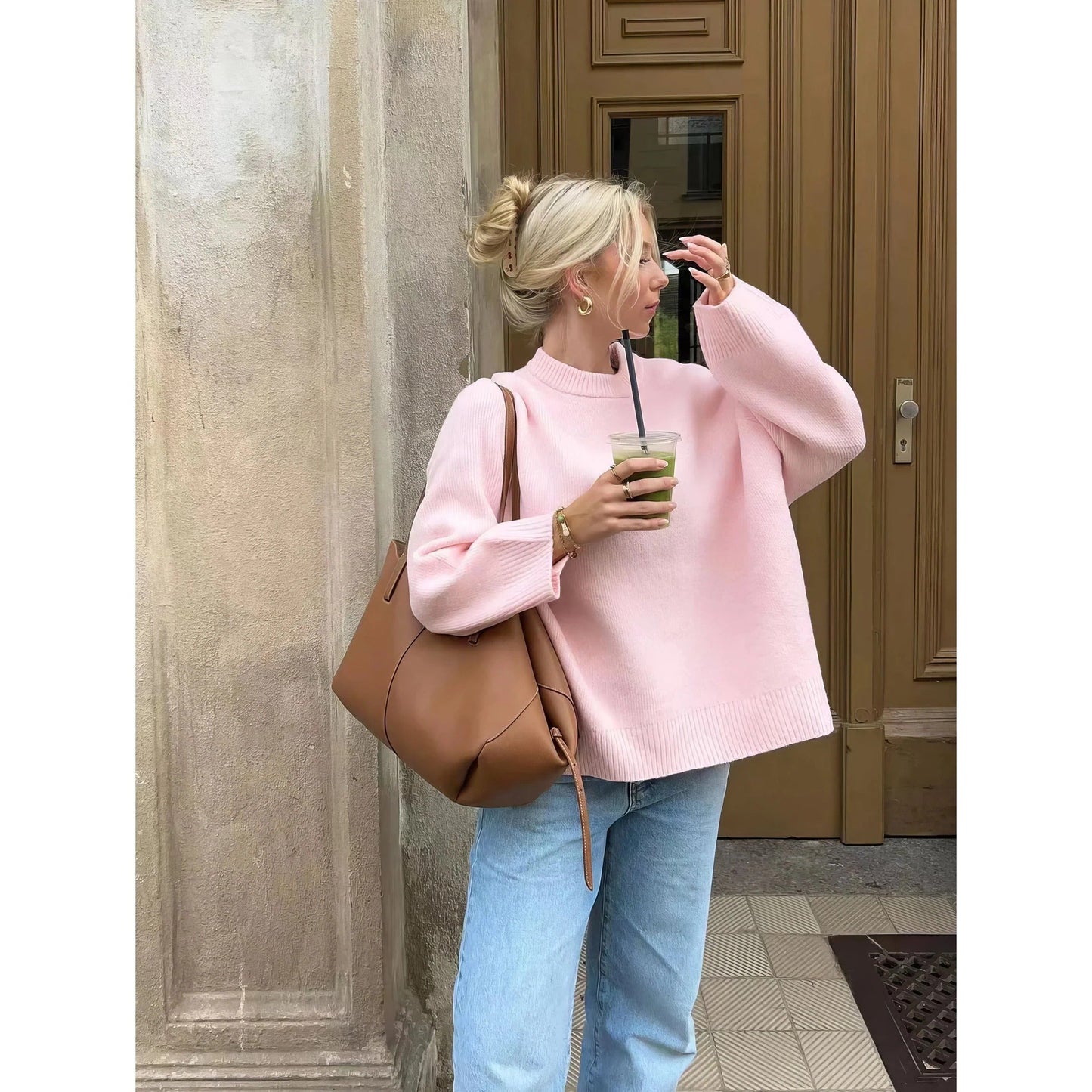 Ivana | Soft knitted sweater with feminine details