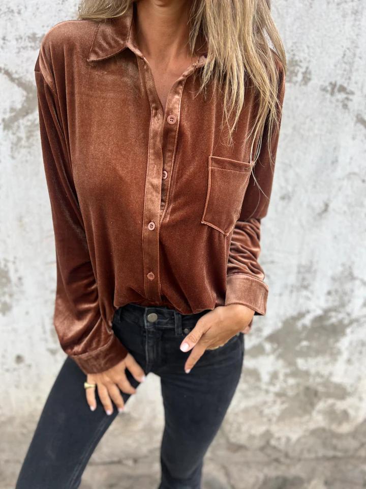Liliana | Vintage velvet shirt velvet trend fall 2024