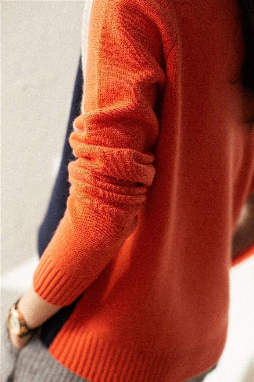 Olivia | Stylish and elegant winter sweater