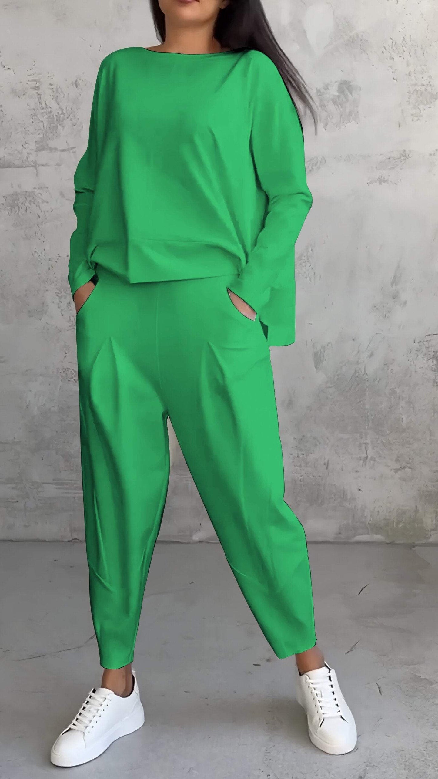Rita® | Comfortable Combination With Crew Neck