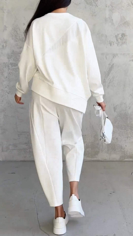 Lorena® | Two-piece set with a crew neck and long sleeves.