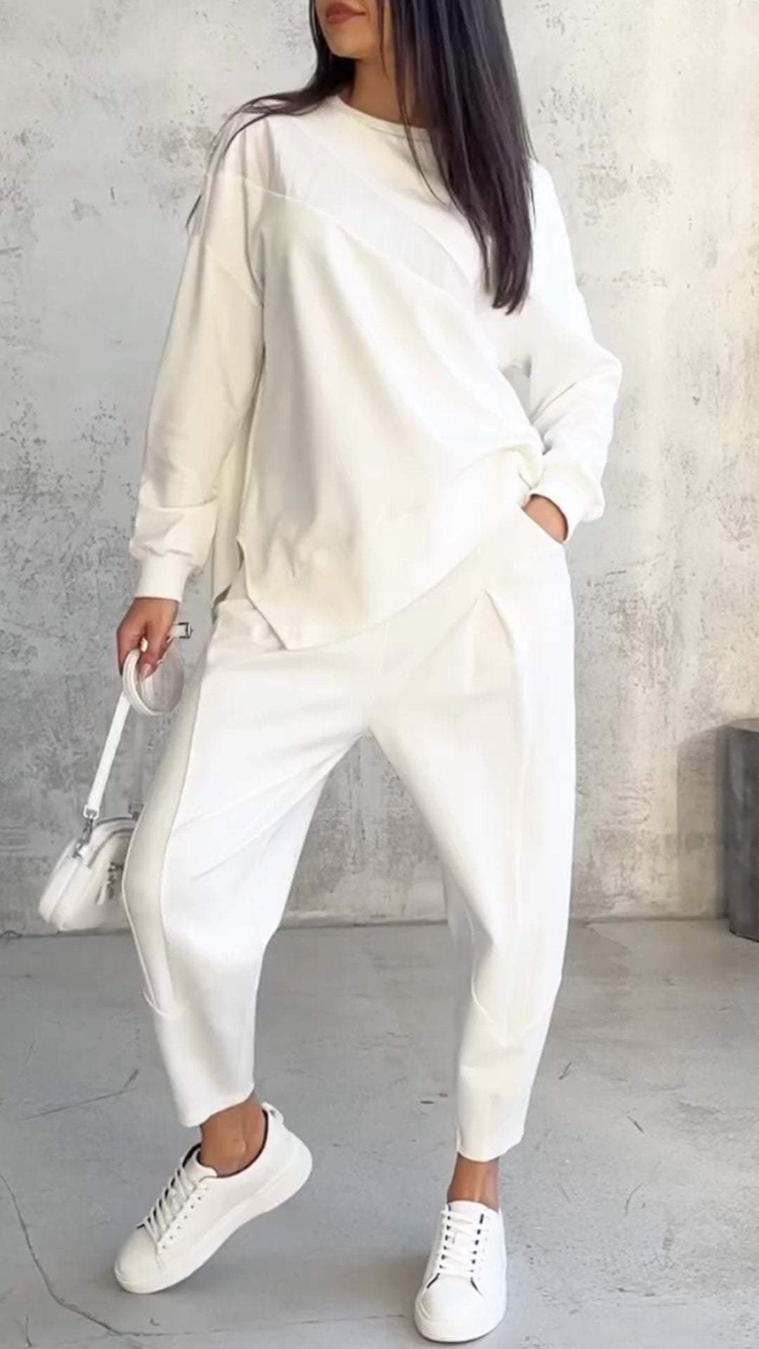 Lorena | Two-piece set with a crew neck and long sleeves.