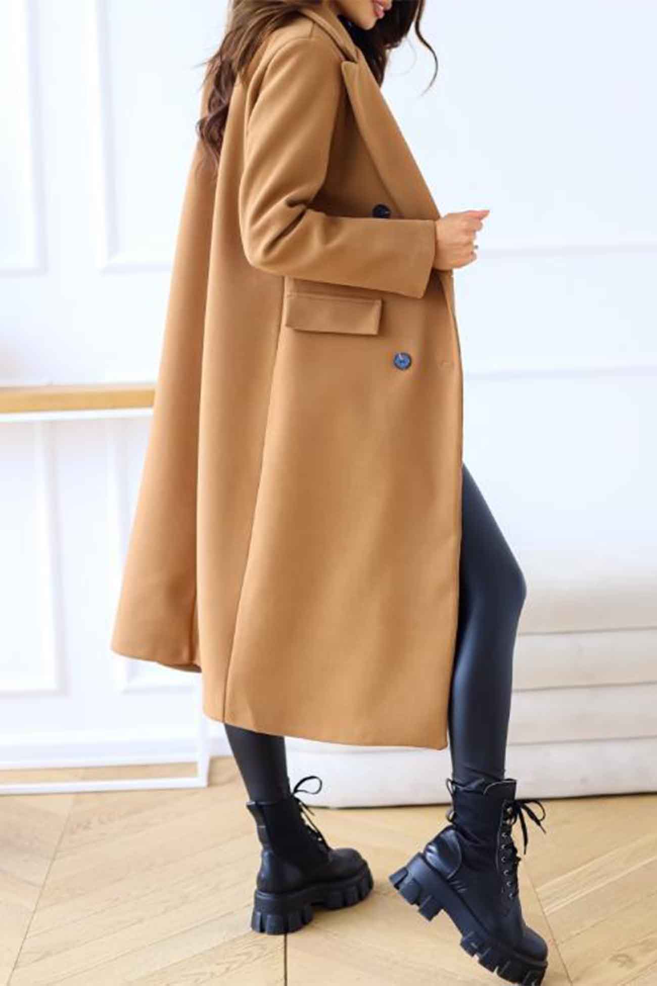 Giorgia | Double-breasted coat with lapels and long sleeves