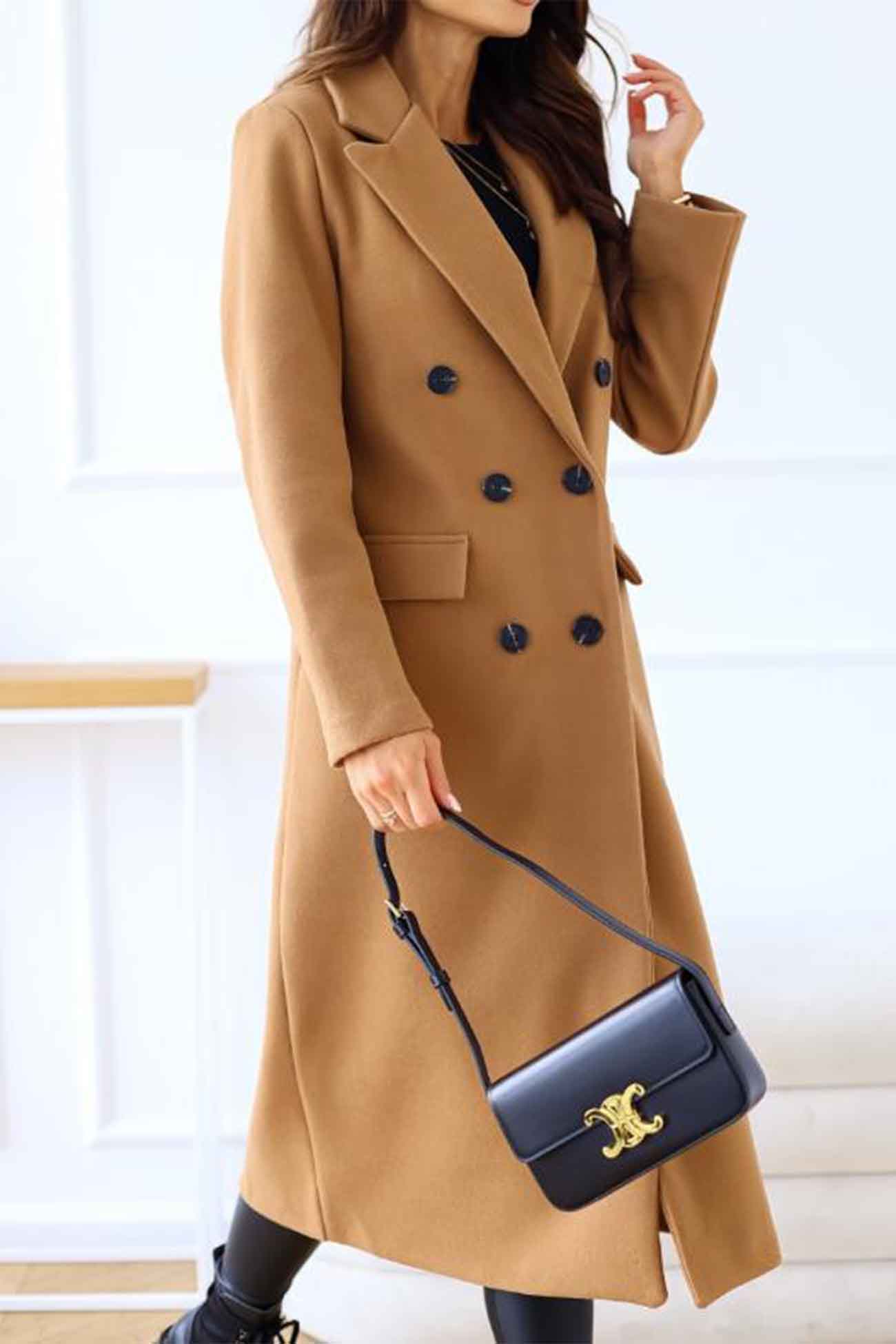 Giorgia | Double-breasted coat with lapels and long sleeves