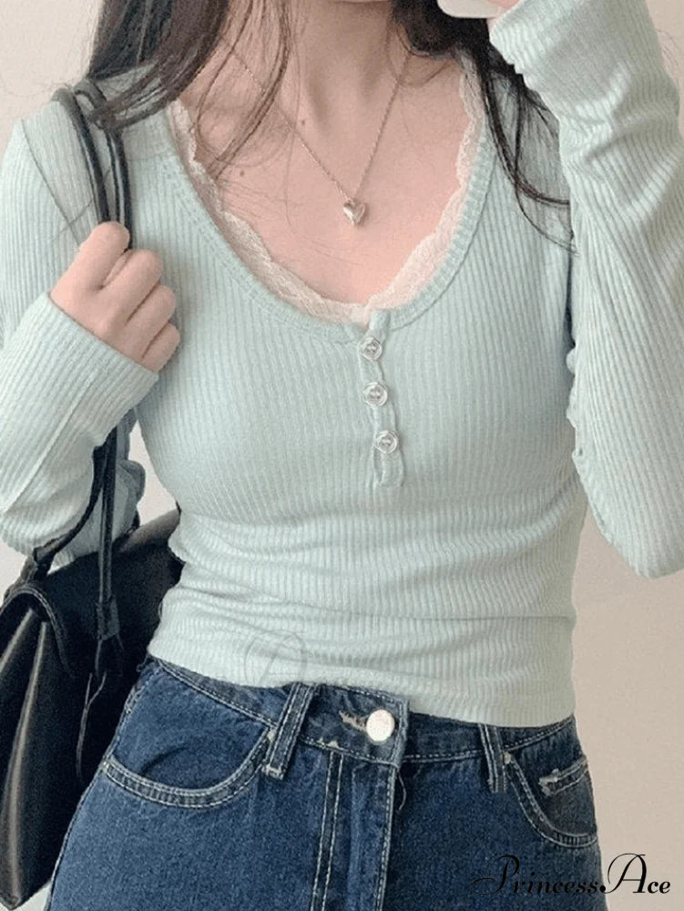 Lace Trim Graceful Knit Crop Top