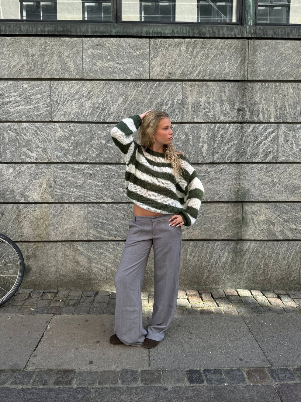 Victoria® | STRIPED SWEATER