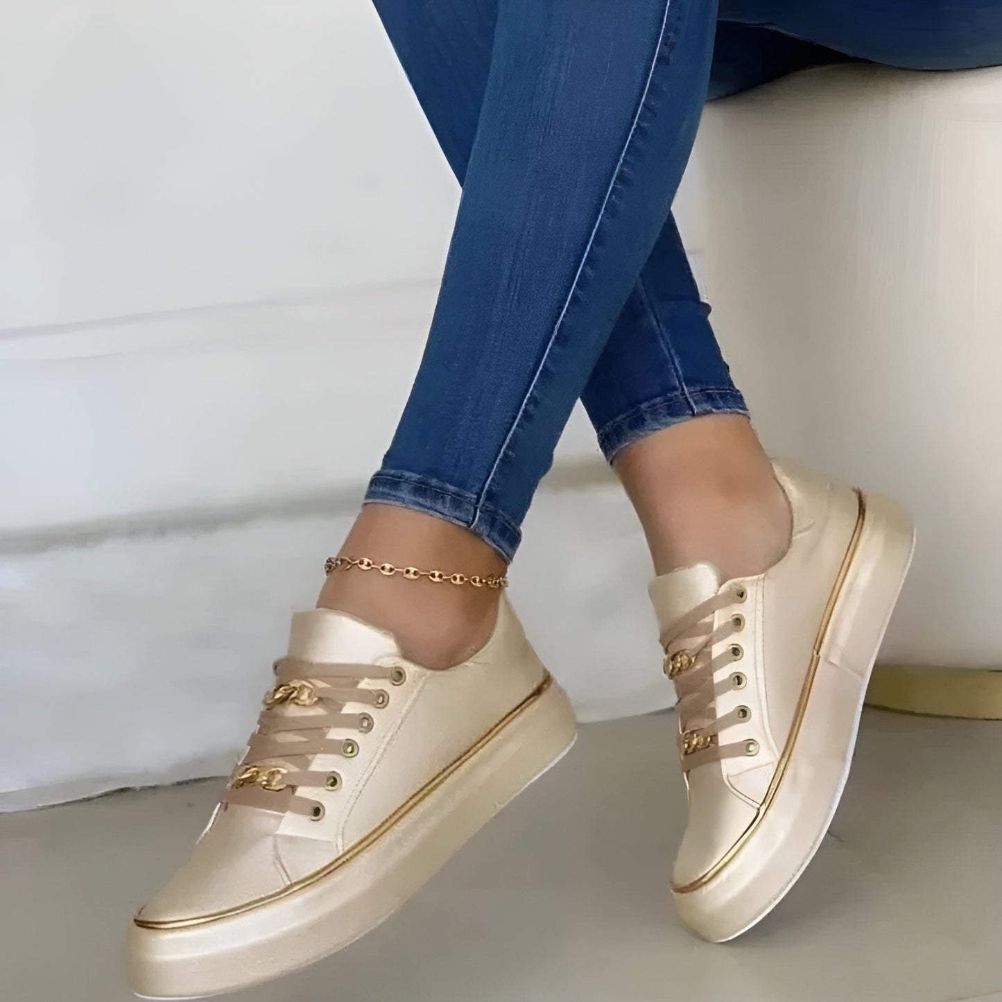 Patricia | Orthopedic Lace-Up Sneakers