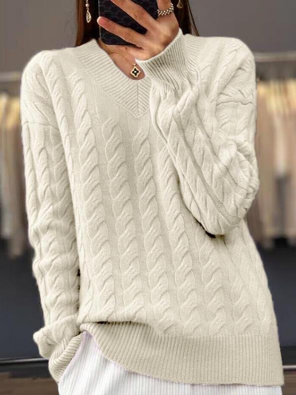 Wanda | Simple and stylish winter sweater