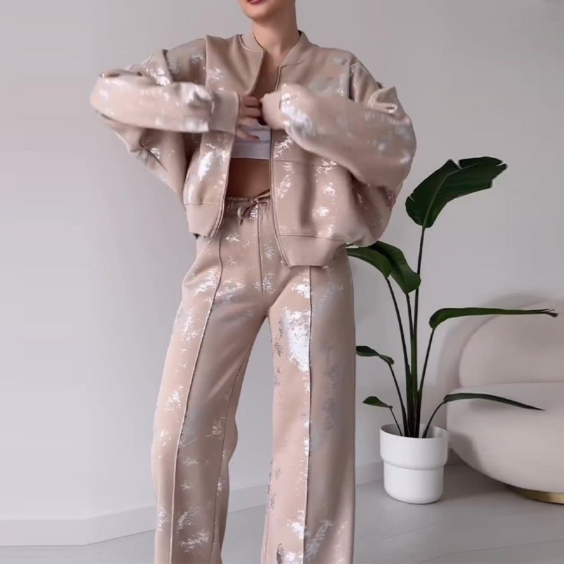Alejandra | Modern and warm suit