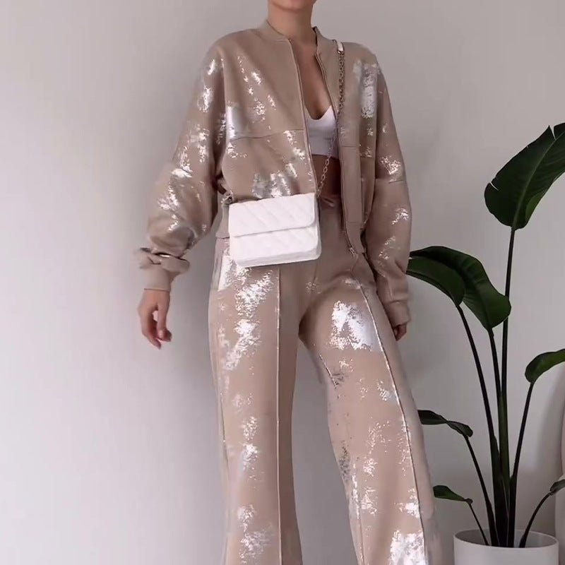 Alejandra | Modern and warm suit