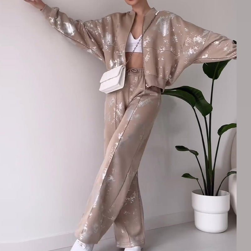 Alejandra | Modern and warm suit