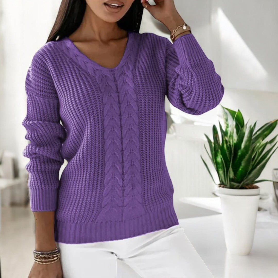 Abigail | Elegant cable knit sweater