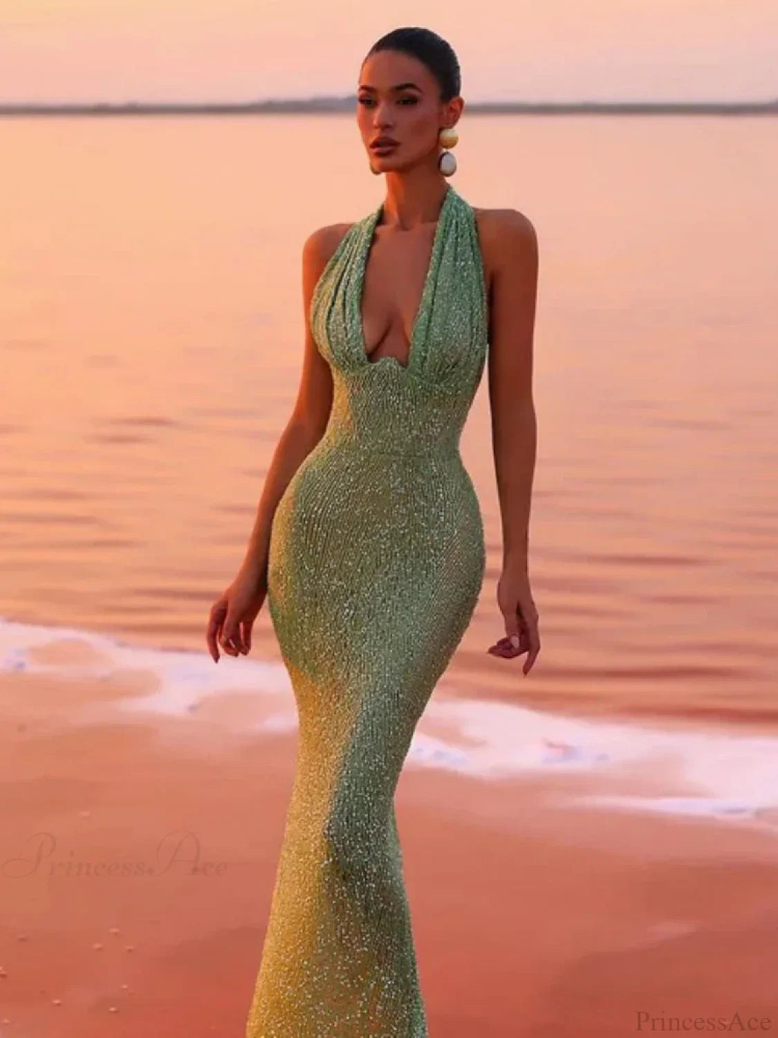 Sexy Halter Deep V Neck Sequins Green Sleeveless Backless Celebrity Party Dress