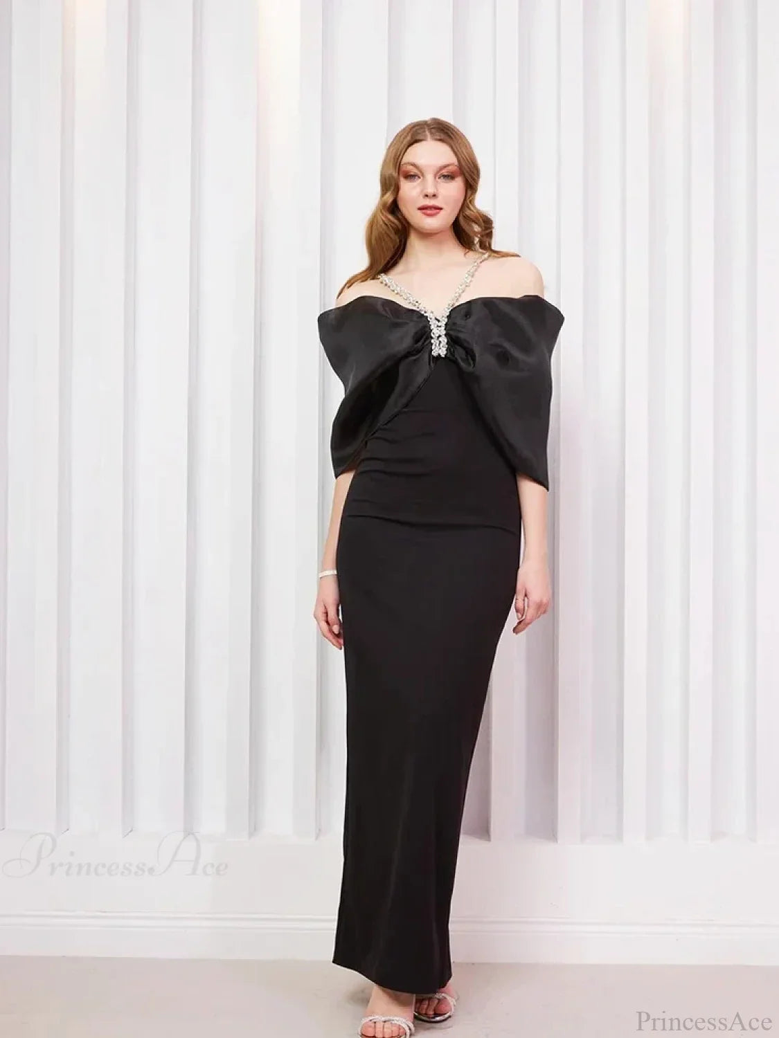 Sexy Off Shoulder Diamond Straps Bandage Black Pleated Shiny Celebrity Party Dress