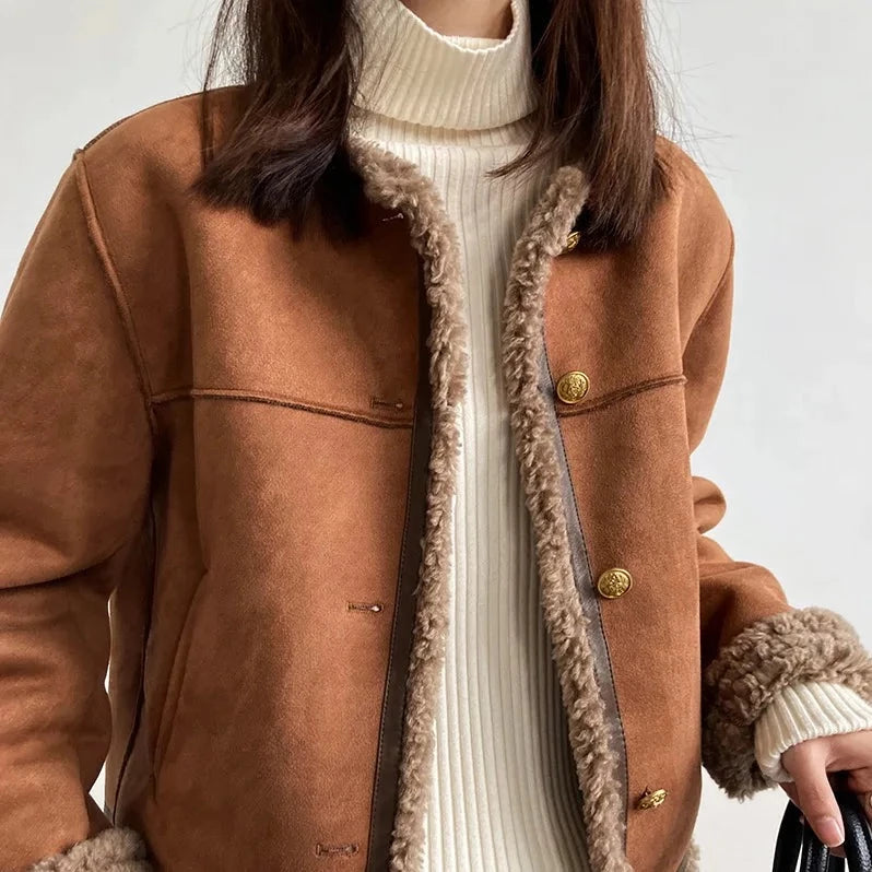 Magdalena | Classic and elegant winter shorts