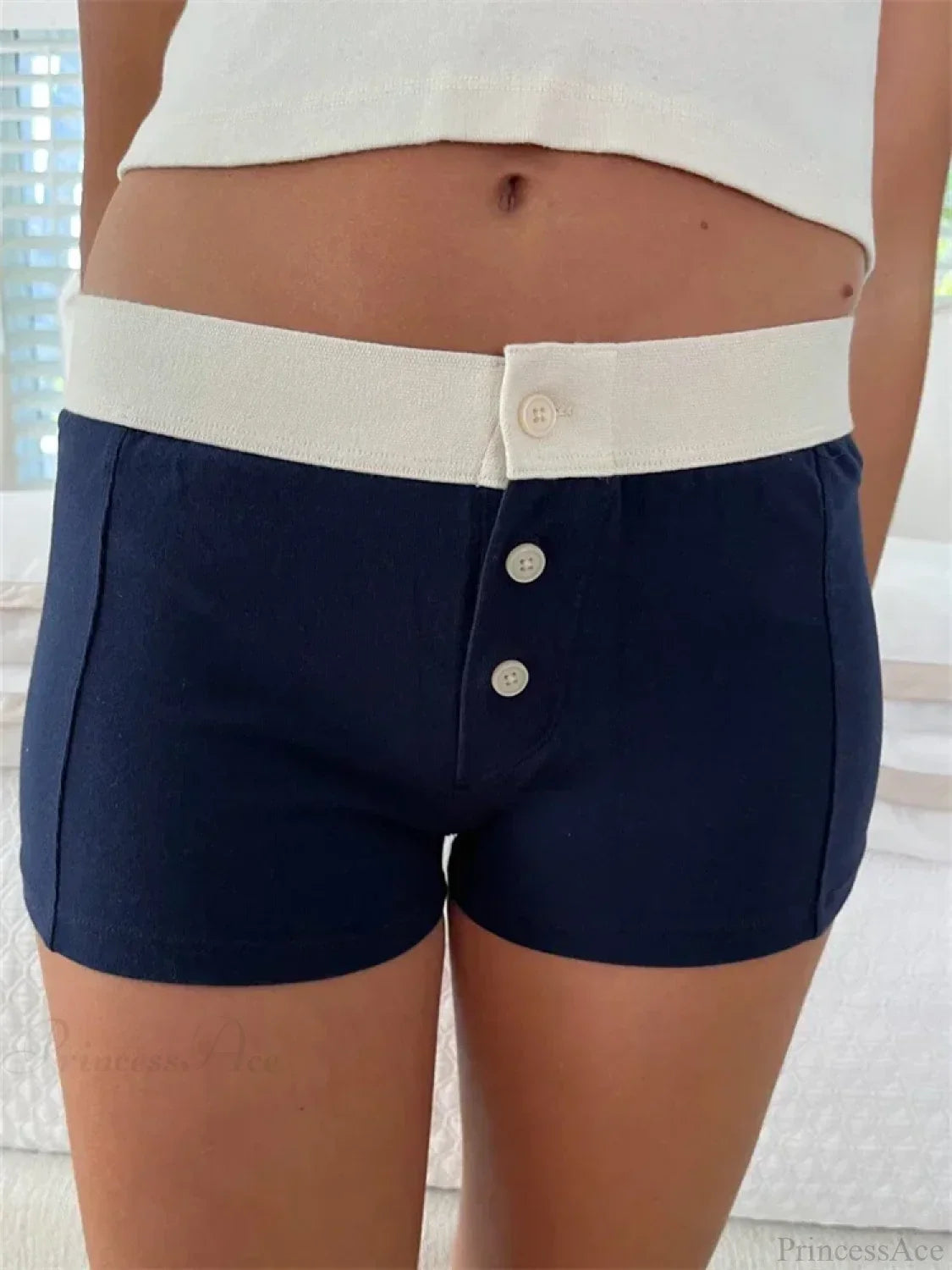 Solid Heart Print Elastic Short