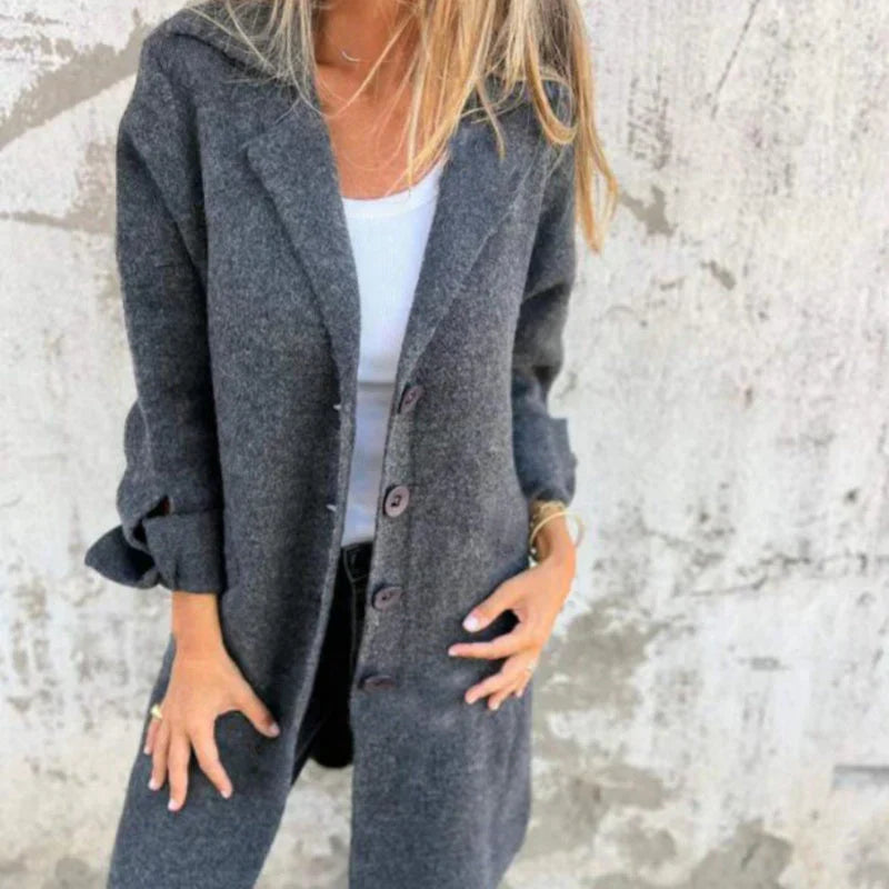 Carla | Classic and comfortable winter cardigan