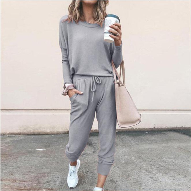 Jeanette | Comfortable soft two-piece jogging suit for women