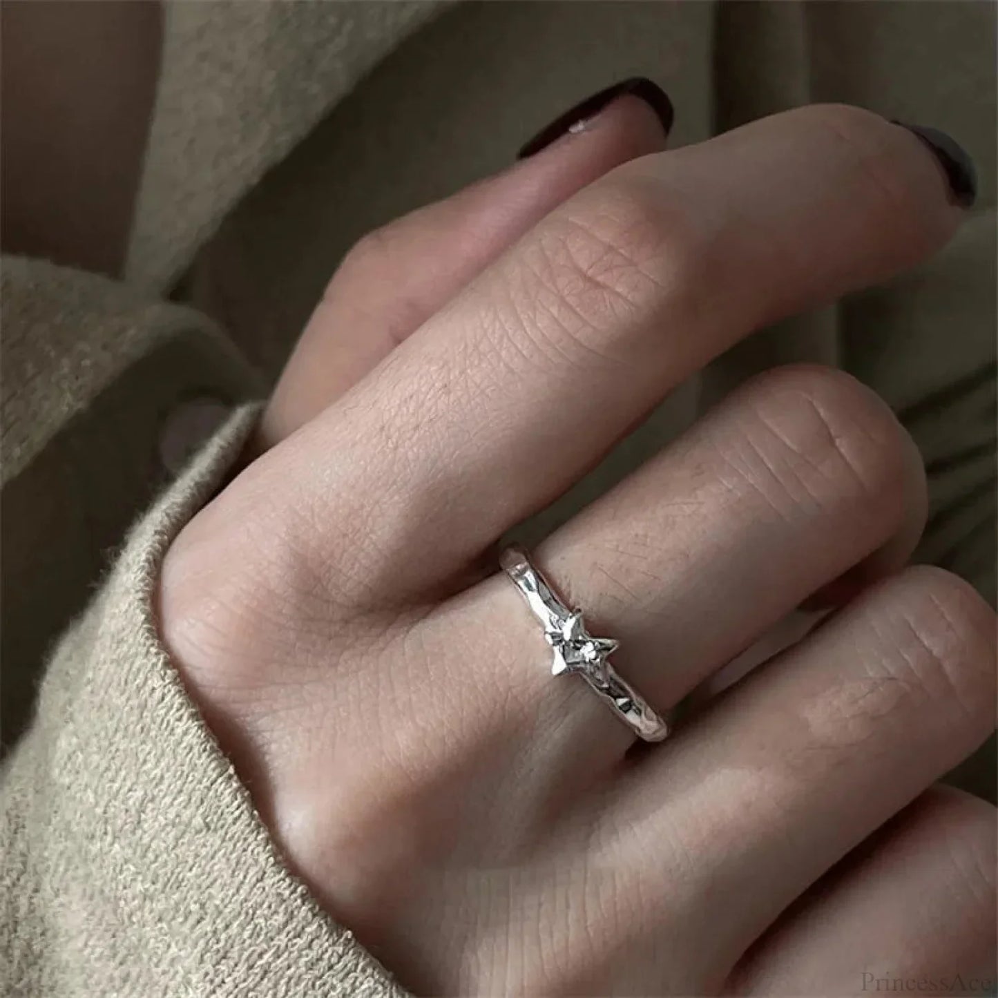 Y2K Rebel Unpredictable Star Gothic Ring